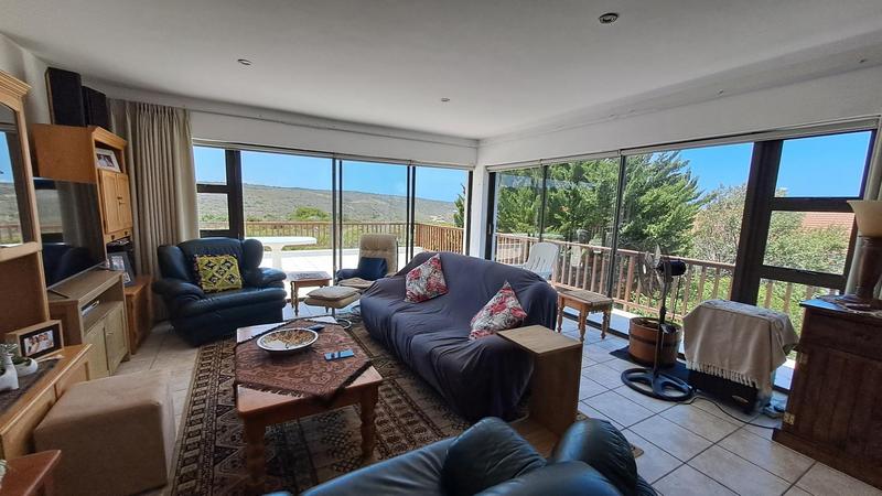 4 Bedroom Property for Sale in Jongensfontein Western Cape